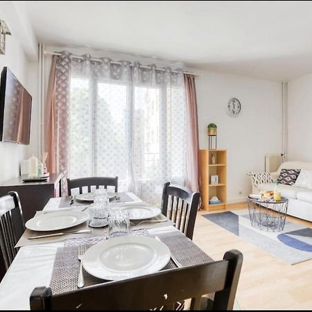 Superbe Studio Apartment A 2Mn De Paris ジャンティイ エクステリア 写真